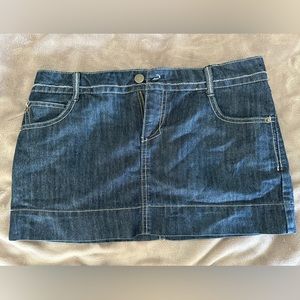 Wear it declare it , Jean mini skirt.